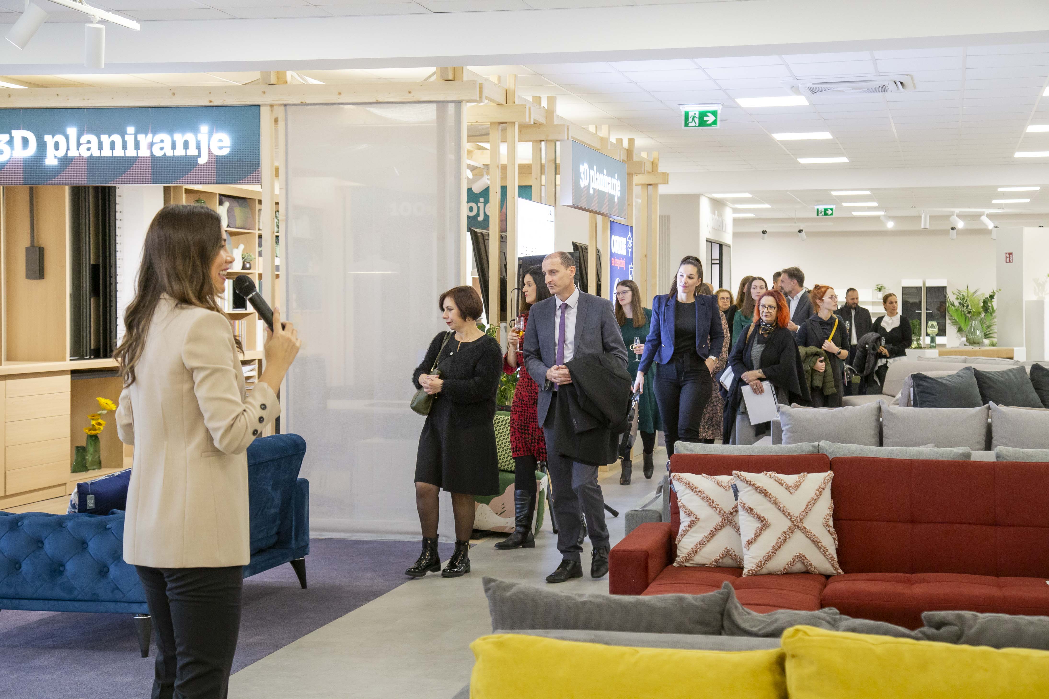 Mnogi noviteti oduševili su uzvanike na svečanom otvorenju salona