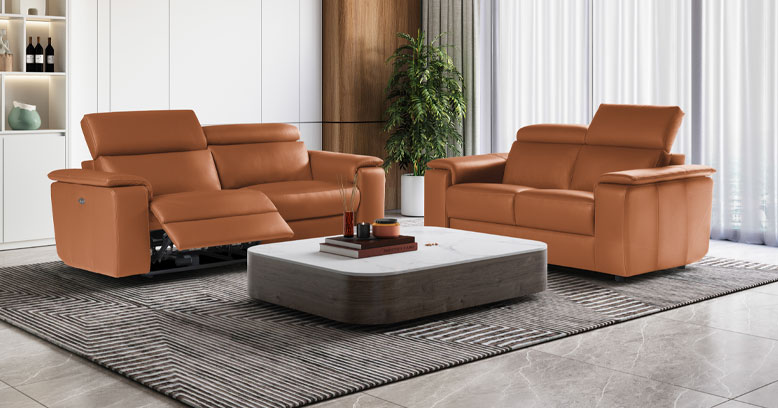 Stilsku upečatljivost garantiraju Nicoletti Home trosjed i dvosjed Seattle dostupni u Primi